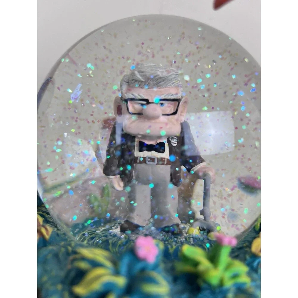 Vintage Rare Exclusive DISNEY Store Pixar UP Movie Snow Globe Works Well ~ READ